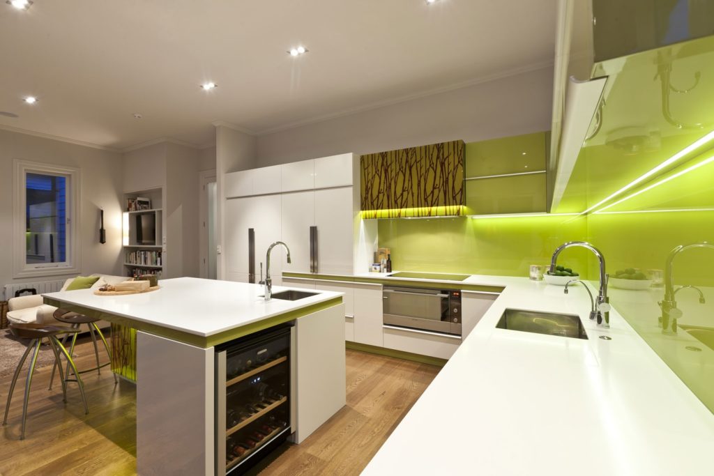 green-and-white-modern-kitchen-2